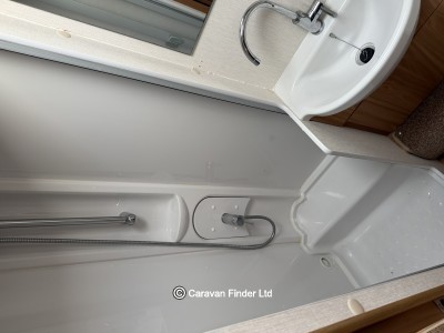 Lunar Lexon 560 2012 (Trade) image 11