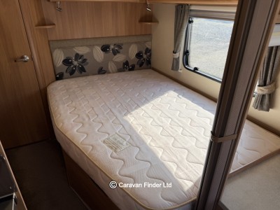 Swift Challenger Hi-Style 554 2012 (Trade) image 8