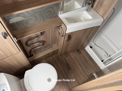 Swift Conqueror 645 2016 (Trade) image 8