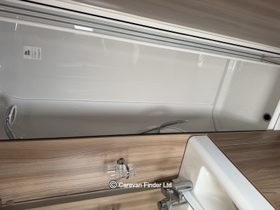 Swift Conqueror 645 2016 (Trade) image 9